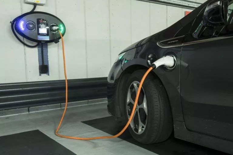 Electric Cars Pros and Cons